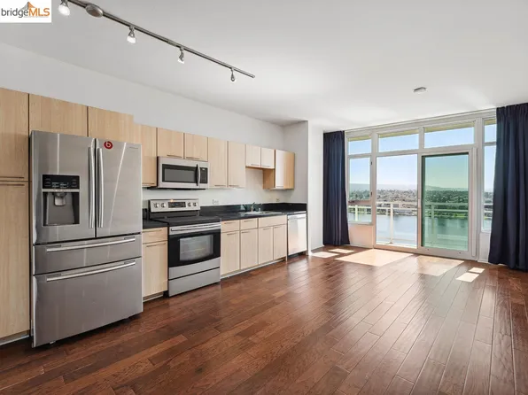 1 Lakeside Dr APT 1606, Oakland, CA 94612