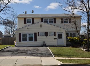 13 Tulip Dr, Old Bridge, NJ