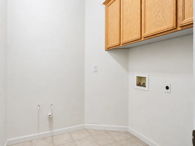 1166 Villagio Dr — Photo 22