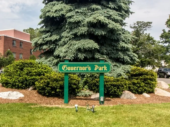 100 Governors Dr APT 15, Winthrop, MA 02152