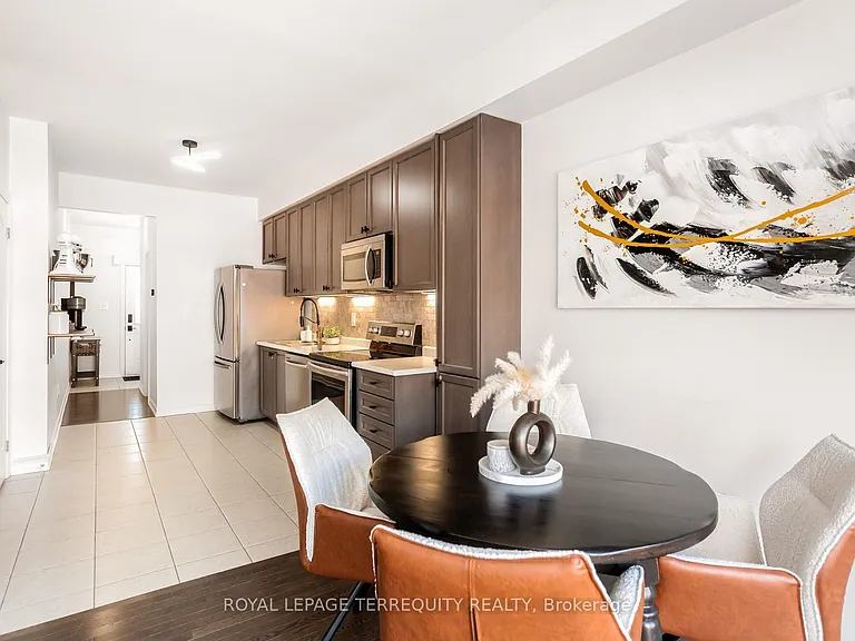 10 Deneb St — Photo 9