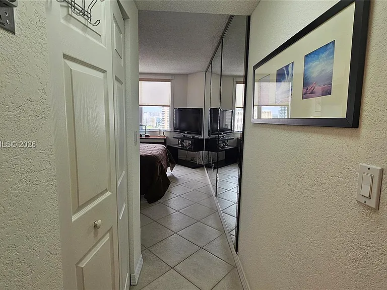 1980 S Ocean Dr #15K — Photo 17