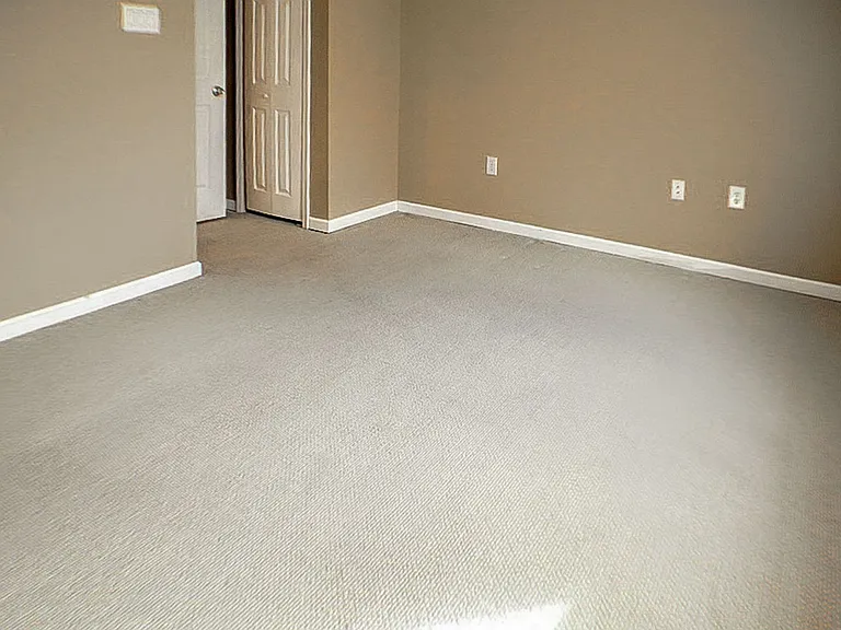 2346 Gerritt St — Photo 10