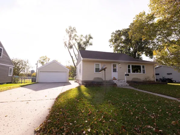 118 S Oregon Ave, Morris, MN 56267