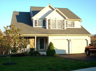 7 Lavern Ct, Reading, PA 19607