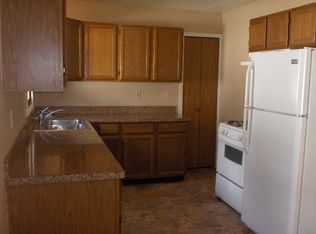 295 Waverly Ave, Wadsworth, OH 44281