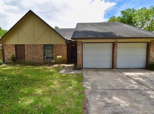 6007 Whitter Forest Dr, Houston, TX 77088