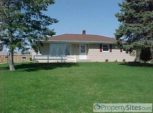 525 House Rd, New London, WI 54961