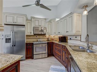 8310 Excalibur Cir APT Q8, Naples, FL 34108