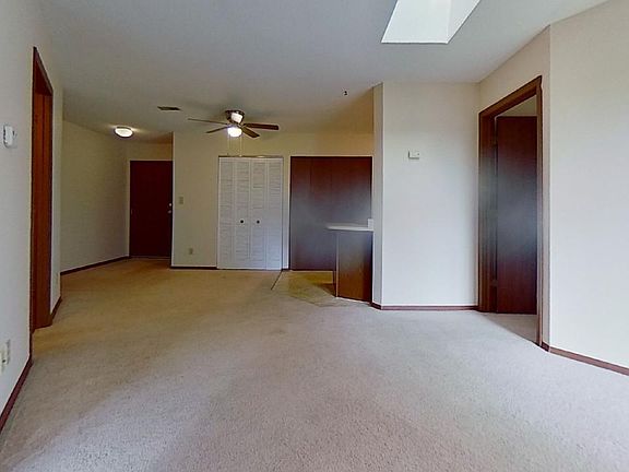 5th image of 1520 Summer Run Dr Unit 302