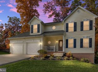 75 Dock Ln, Inwood, WV 25428