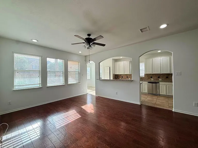 2814 Ridgeglen Ln — Photo 12