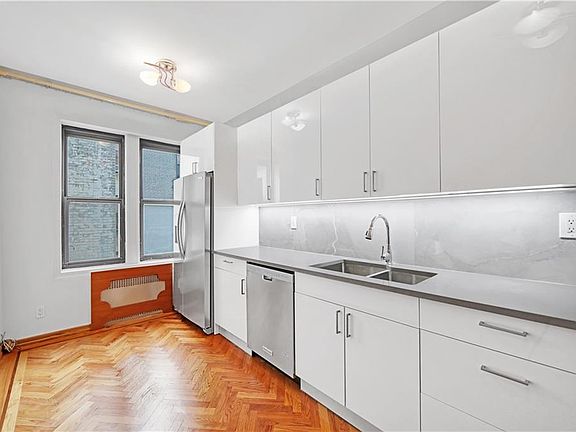 4th image of 515 Avenue I APT 4H
