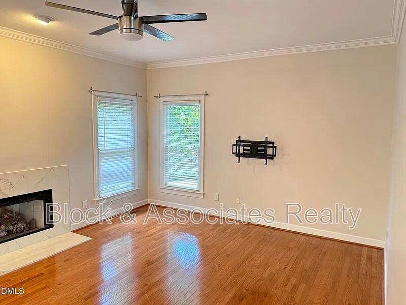 3 bed, 2.0 bath, $2,350 — Photo 4