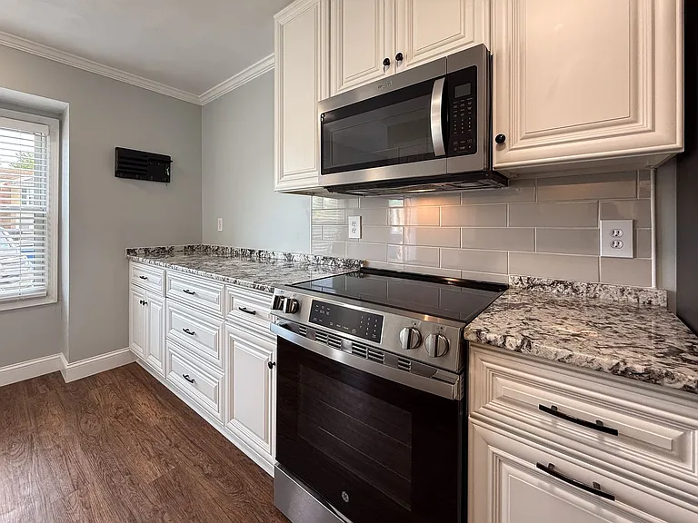 4606 Merrimac Ln — Photo 14