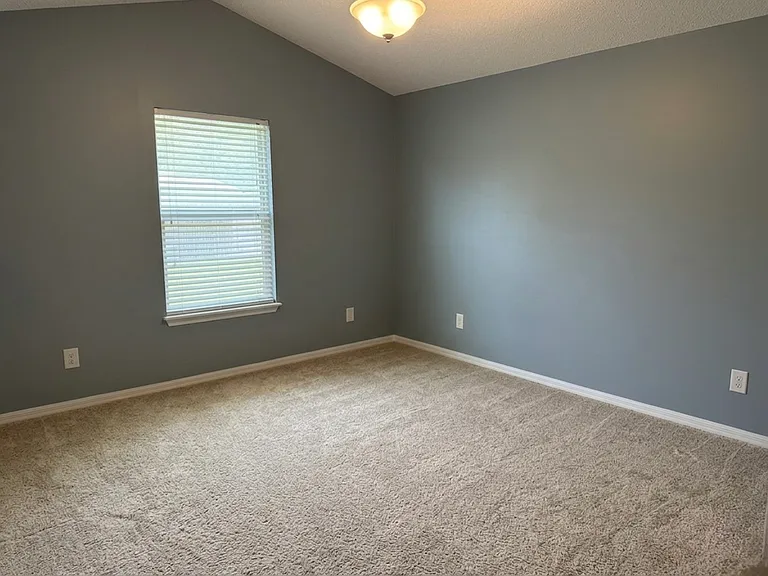 4786 Mountain Breeze Ct S — Photo 26