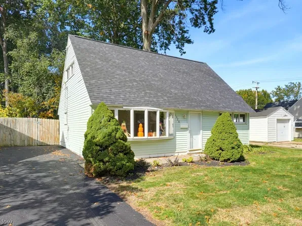 1928 Windsor St, Cuyahoga Falls, OH 44221