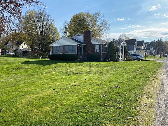 3rd image of 4786 Dubois St