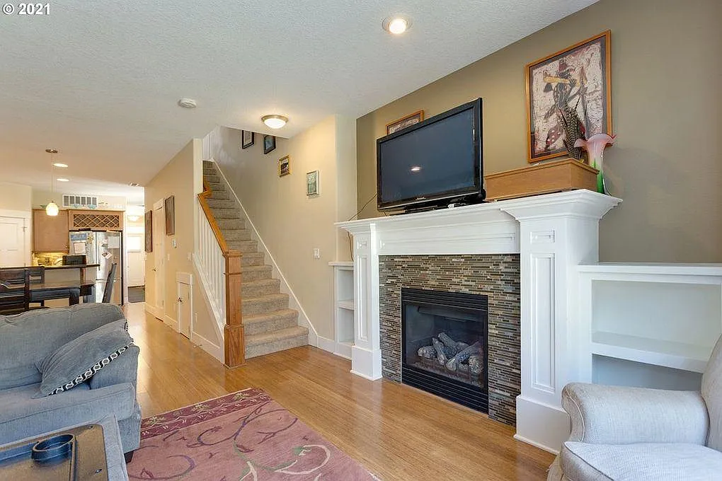 Building Photo - 11394 SW 96th Ave