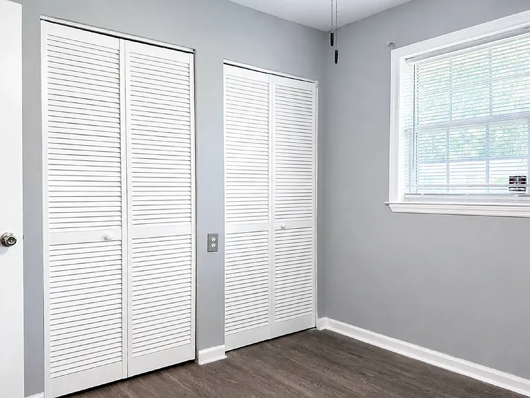 1621 Cloverdale Dr — Photo 11