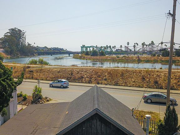 5th image of 807 E Cliff Dr