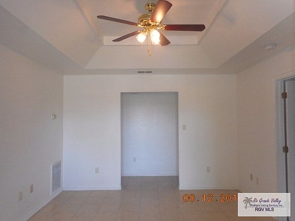 2nd image of 1001 Woodford St