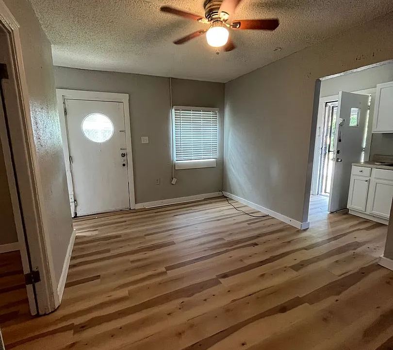 1037 Db Todd Blvd #7