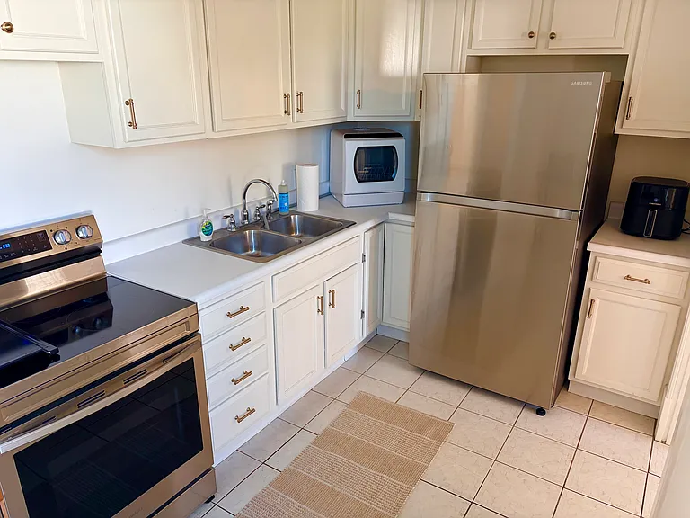 212 W Beall Ave — Photo 6