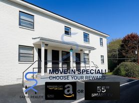 953 Washington St SW