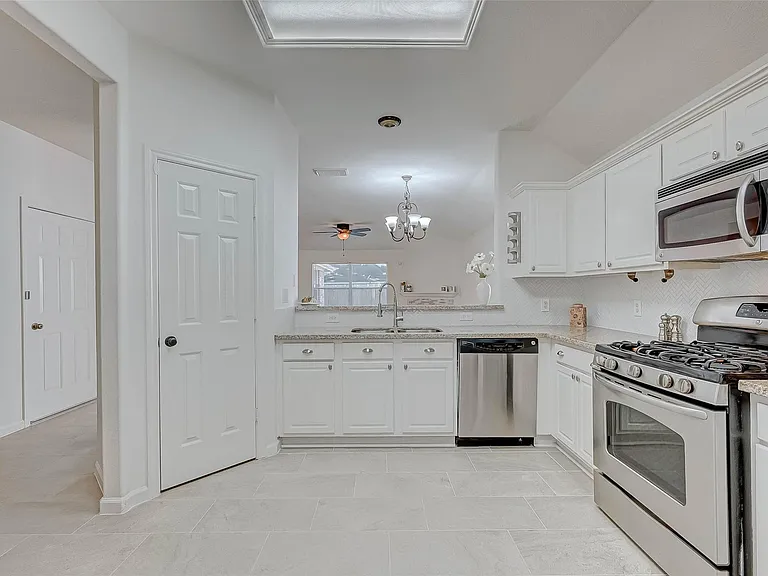 3118 Aylesworth Ct — Photo 18