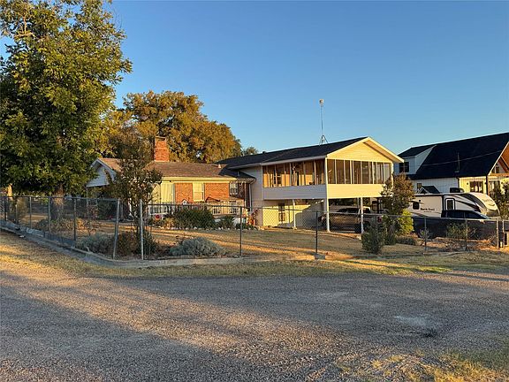4th image of 425 County Road 1526