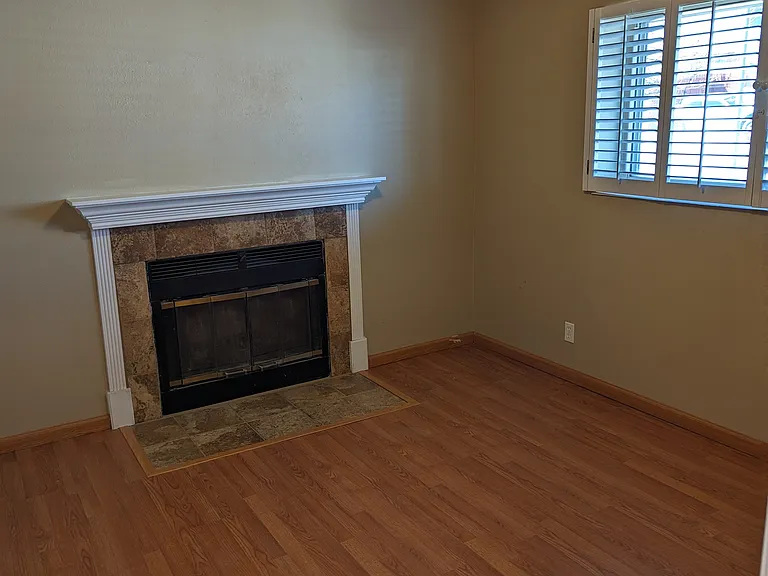 5471 S Ridgecrest Dr — Photo 7