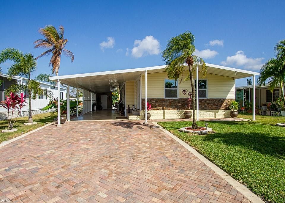 1st image of 803 Cape Haze Ln