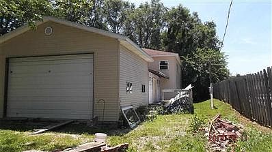 2nd image of 401 S Sale St