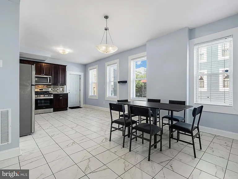 1713 E Lafayette Ave — Photo 11