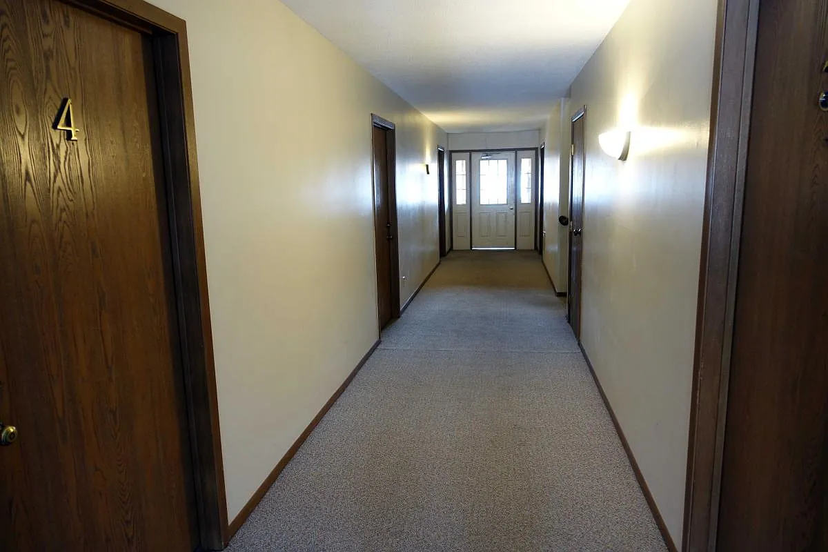 2 bed, 850 sqft, $1,150 — Photo 3