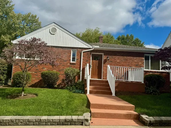 3821 Myrtle St, Erie, PA 16508