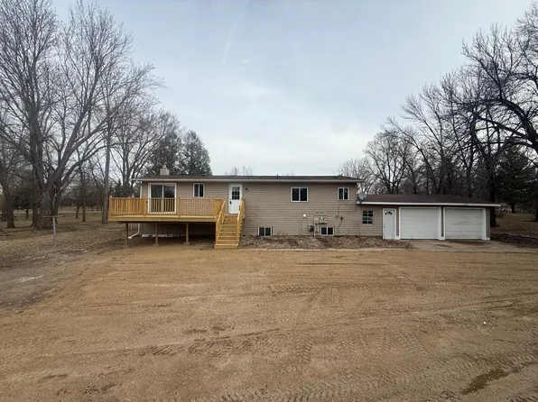 3455 165th Ave NE, New London, MN 56273