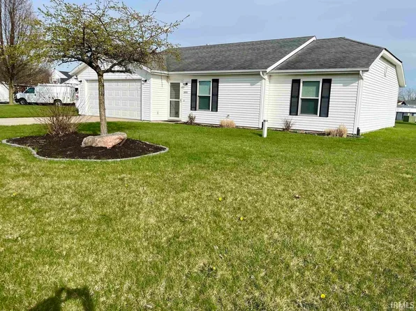 3233 W 922 N, Huntington, IN 46750