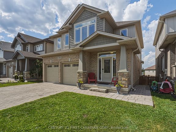 3rd image of 2608 Holbrook Dr