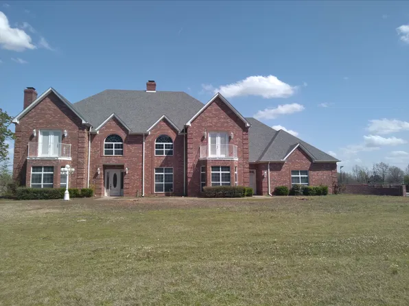 1495 Us Highway 259 S, De Kalb, TX 75559