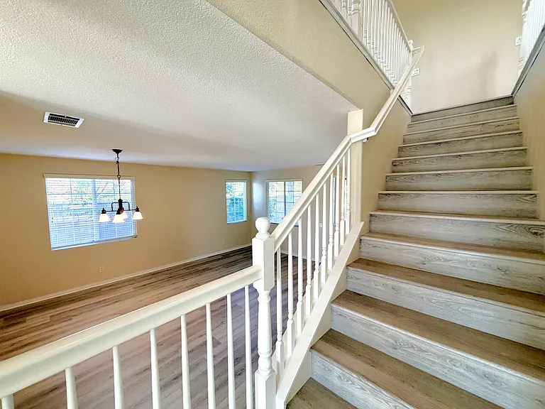 40220 Emily Pl — Photo 28