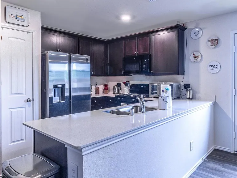 2725 Blackbuck Ct — Photo 8