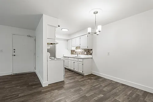 French Quarter Apartments Photo 1