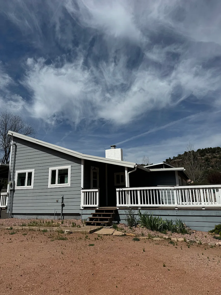 Building Photo - 164 S Joan Dr