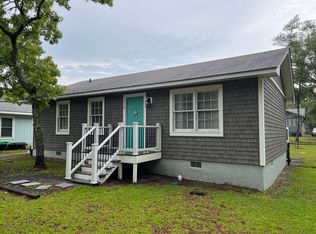 115 NW 14th St, Oak Island, NC 28465