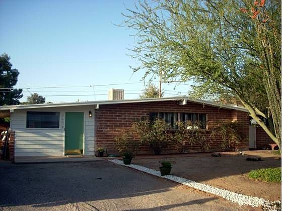 2nd image of 5433 E 10th St