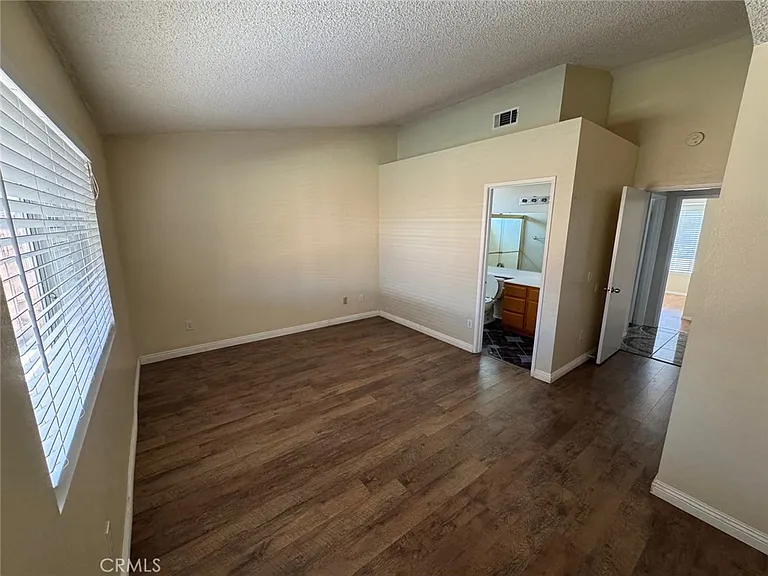1229 Onyx Dr — Photo 16