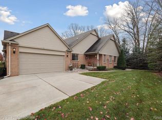 52327 S Westfield Dr N #79, Macomb, MI 48042
