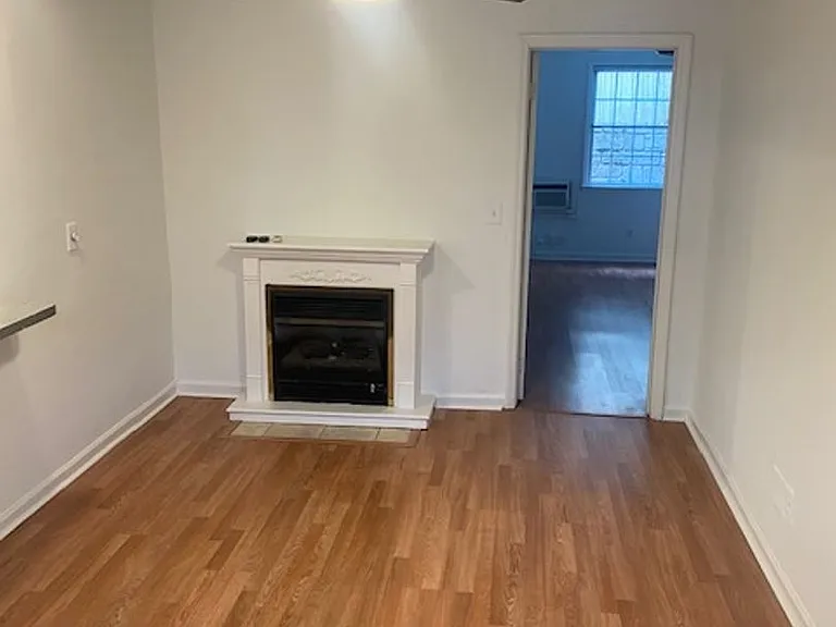 883 Monroe Dr NE — Photo 7